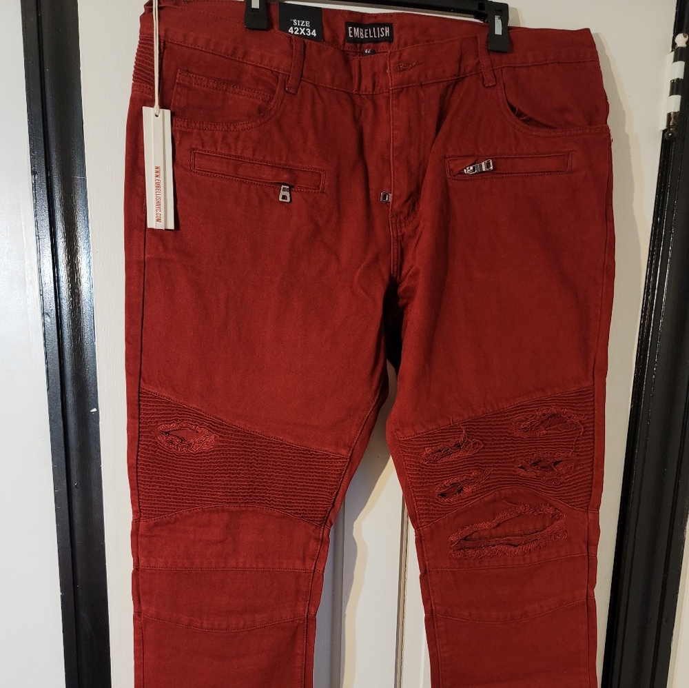 Men Burgundy Embellish Jeans